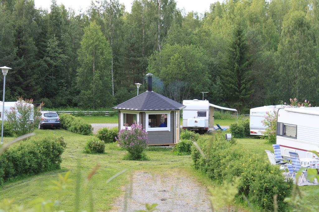 Haennilaensalmi Camping Hotel Viitasaari Buitenkant foto